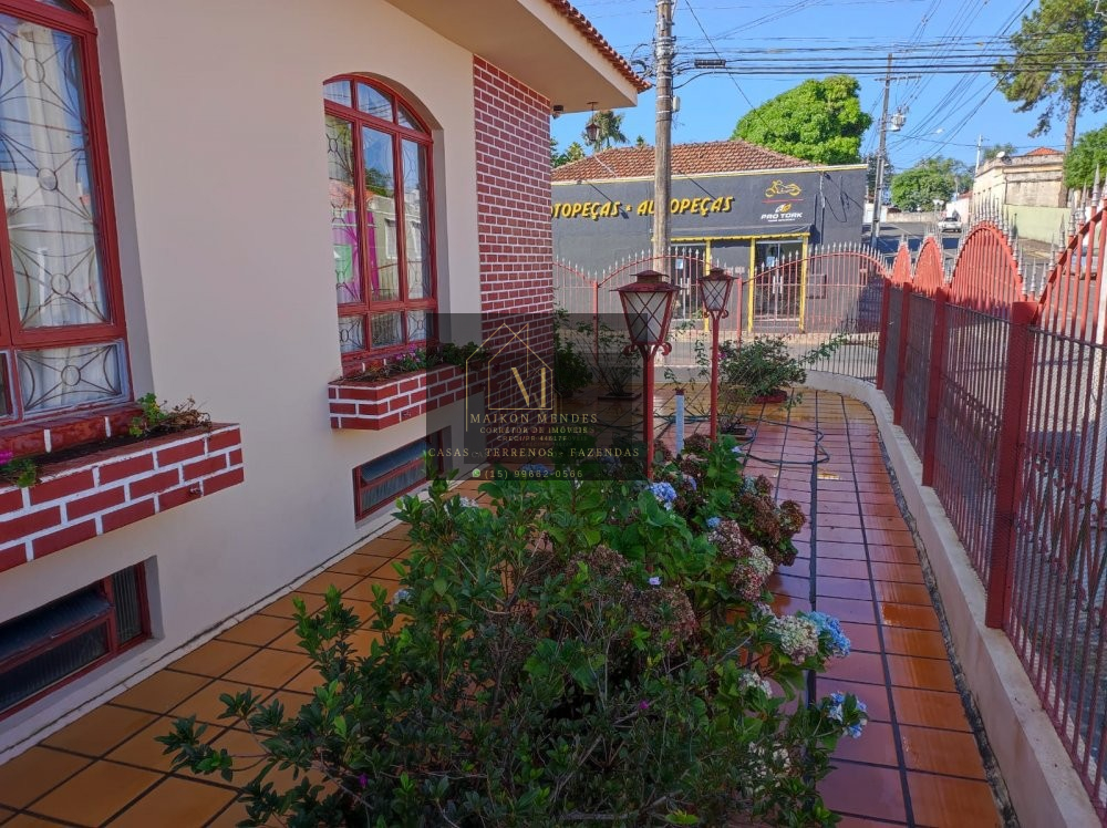 Casa de 4 quartos, 685m² no bairro Centro, em Tomazina | Eu Corretor